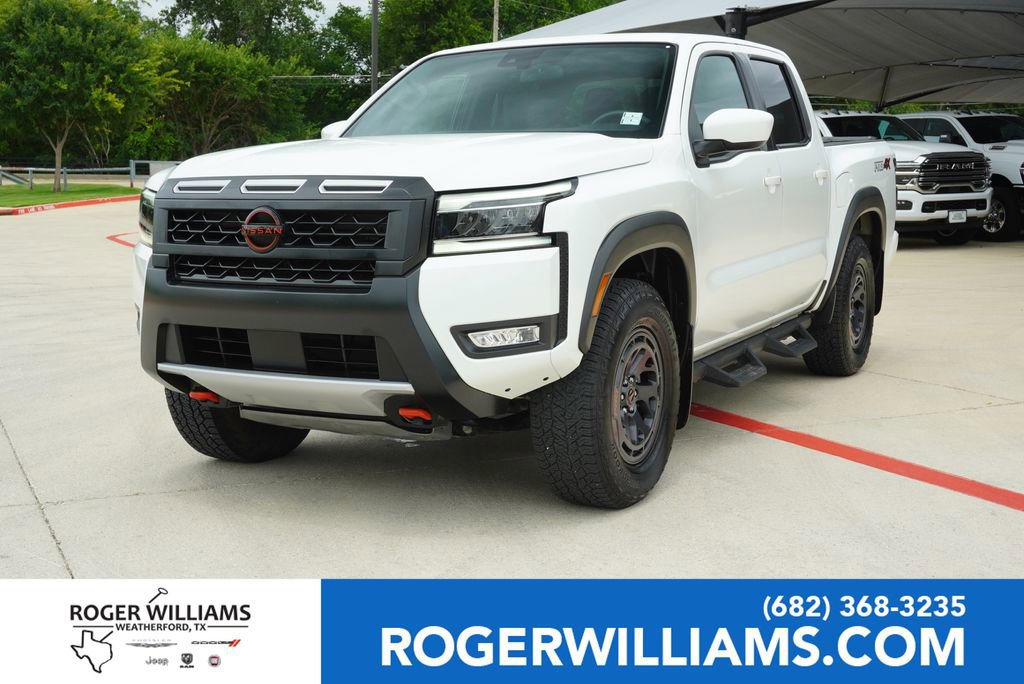 Used 2025 Nissan Frontier PRO-4X AWD/4WD image 1