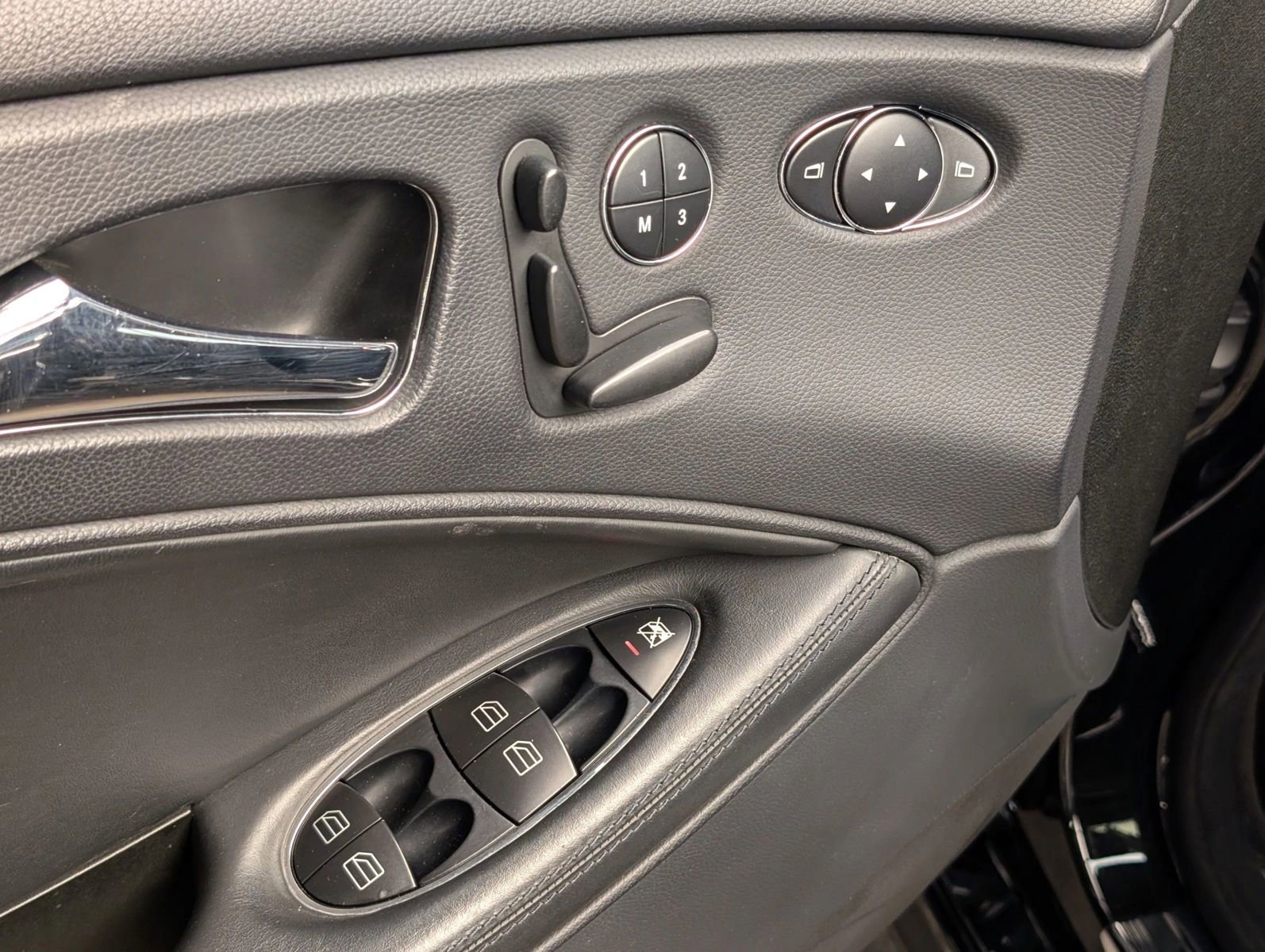 Used 2009 Mercedes-Benz CLS 63 AMG image 18