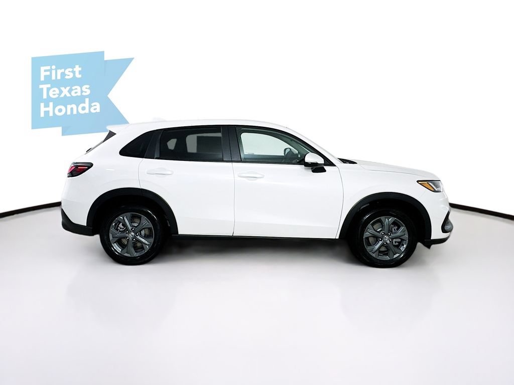 New 2027 Honda HR-V LX image 9