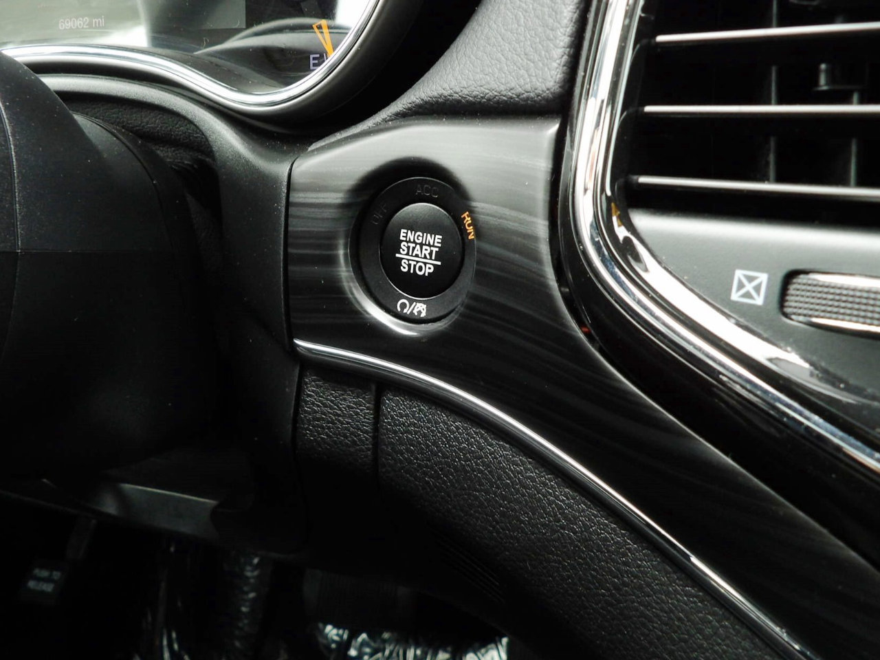 Used 2021 Jeep Grand Cherokee Limited image 64