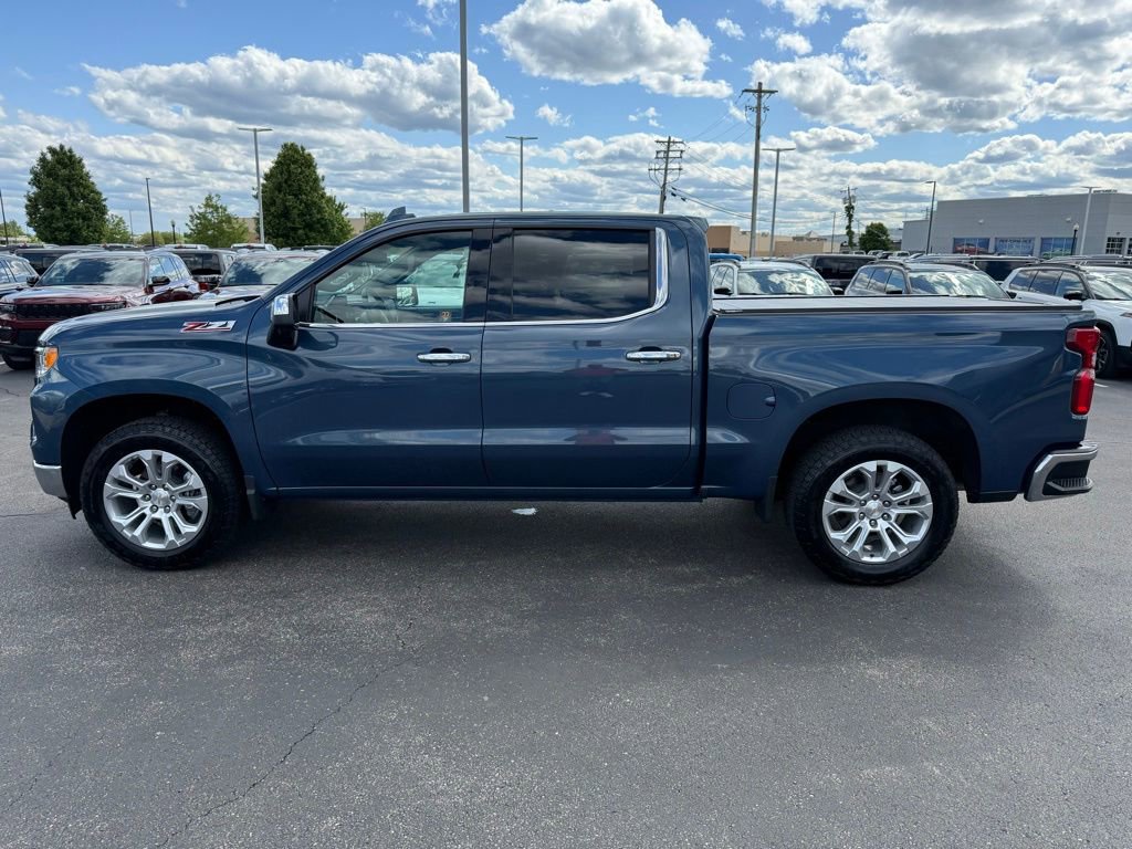 Used 2024 Chevrolet Silverado 1500 LTZ AWD/4WD image 8