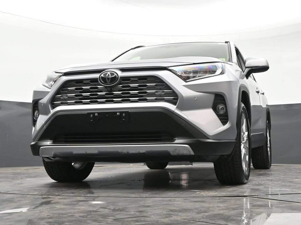 Used 2019 Toyota RAV4 Limited AWD/4WD image 31