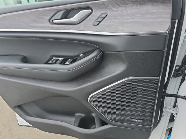 Used 2023 Jeep Grand Cherokee L Overland image 11