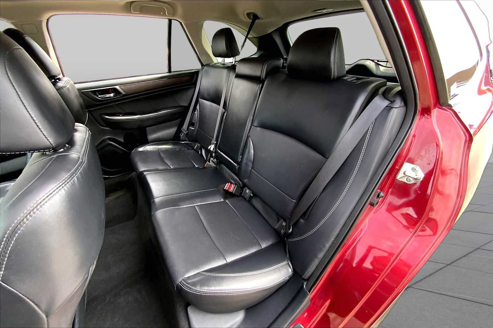 Used 2019 Subaru Outback 2.5i Limited AWD/4WD image 21