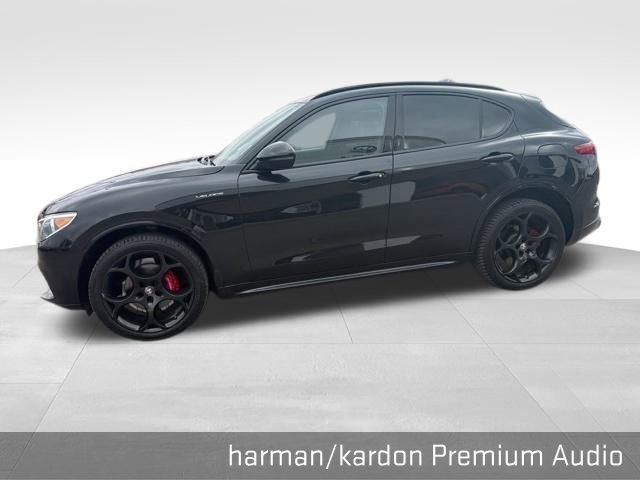 Used 2022 Alfa Romeo Stelvio Veloce image 9