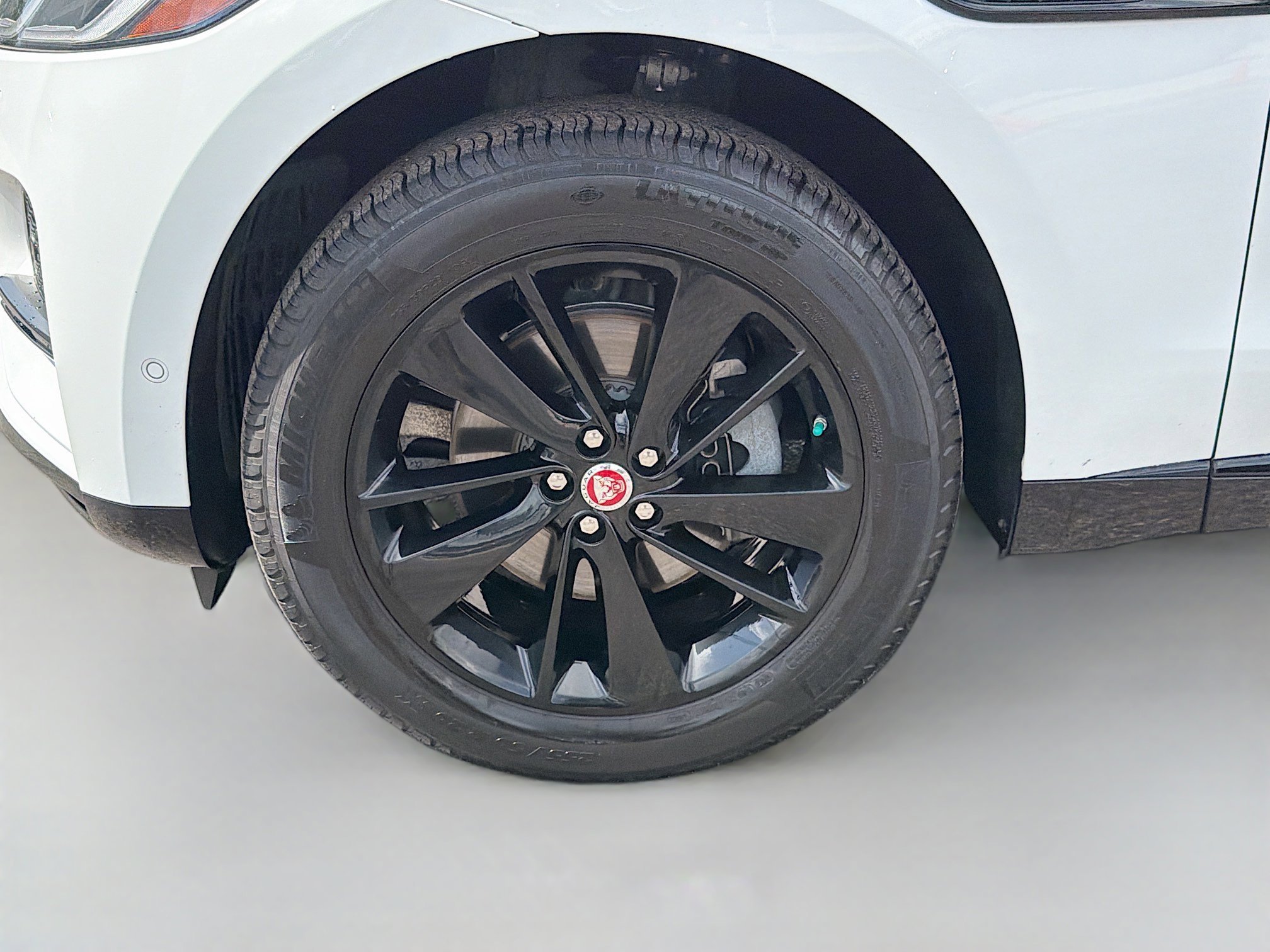 Used 2021 Jaguar F-PACE S AWD/4WD image 40