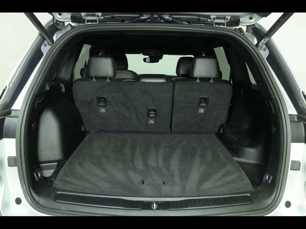 Used 2023 Jeep Grand Cherokee Altitude image 19