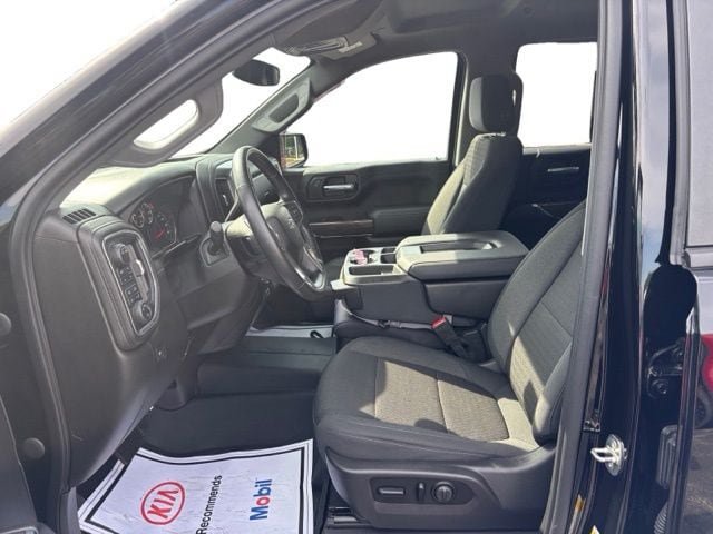 Used 2020 Chevrolet Silverado 1500 LT Trail Boss w/ Convenience Package AWD/4WD image 10