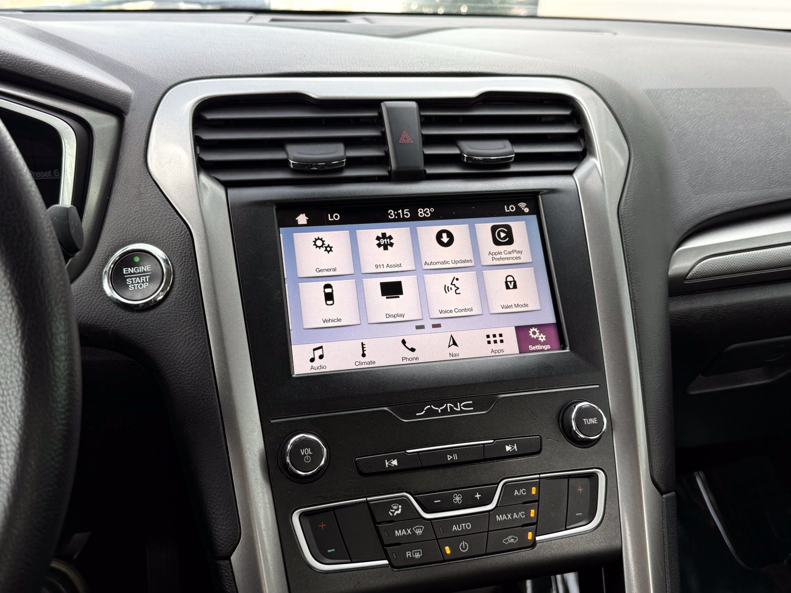 Used 2019 Ford Fusion SE FWD image 35