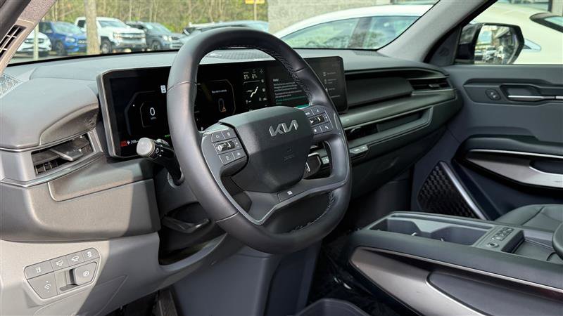 Used 2024 Kia EV9 Light Long Range image 16