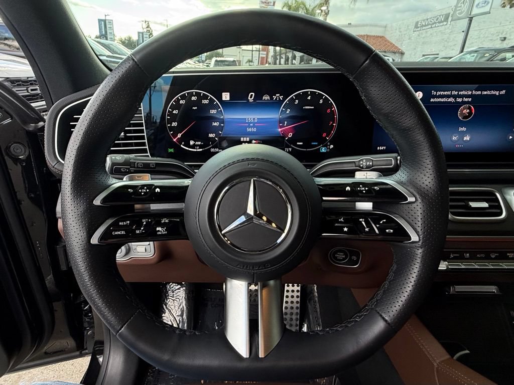 Used 2025 Mercedes-Benz GLS 450 4MATIC image 26