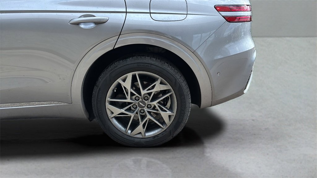 Used 2022 Genesis GV70 2.5T w/ Advanced Package image 25