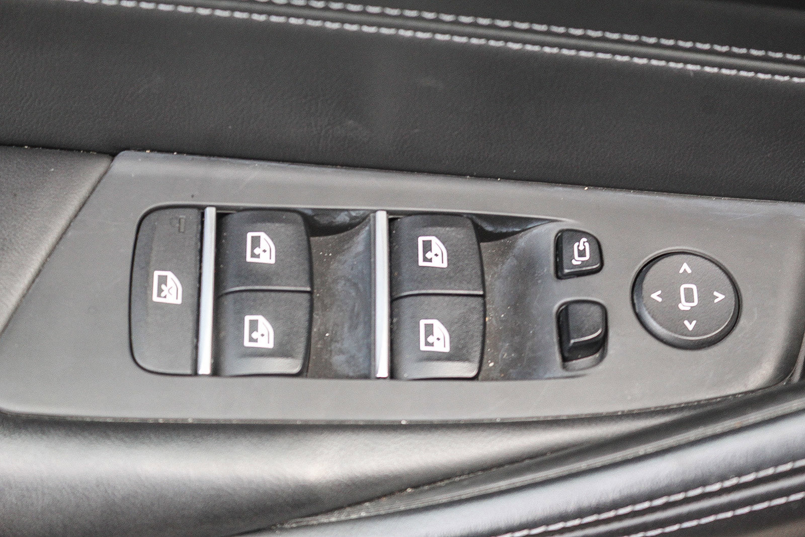 Used 2022 BMW M5 image 20