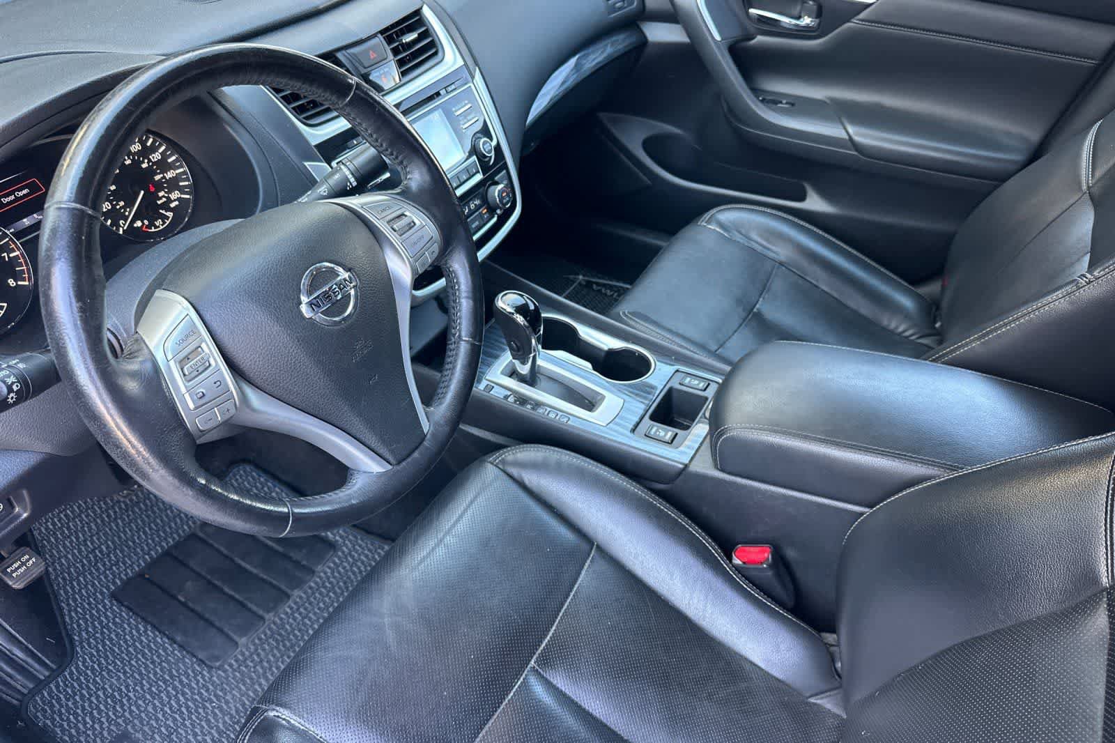 Used 2018 Nissan Altima 2.5 SL FWD image 14