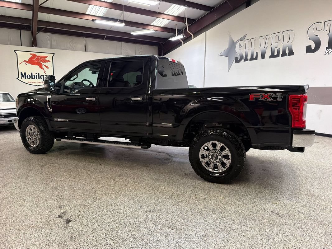 Used 2019 Ford F250 XLT w/ XLT Premium Package AWD/4WD image 4