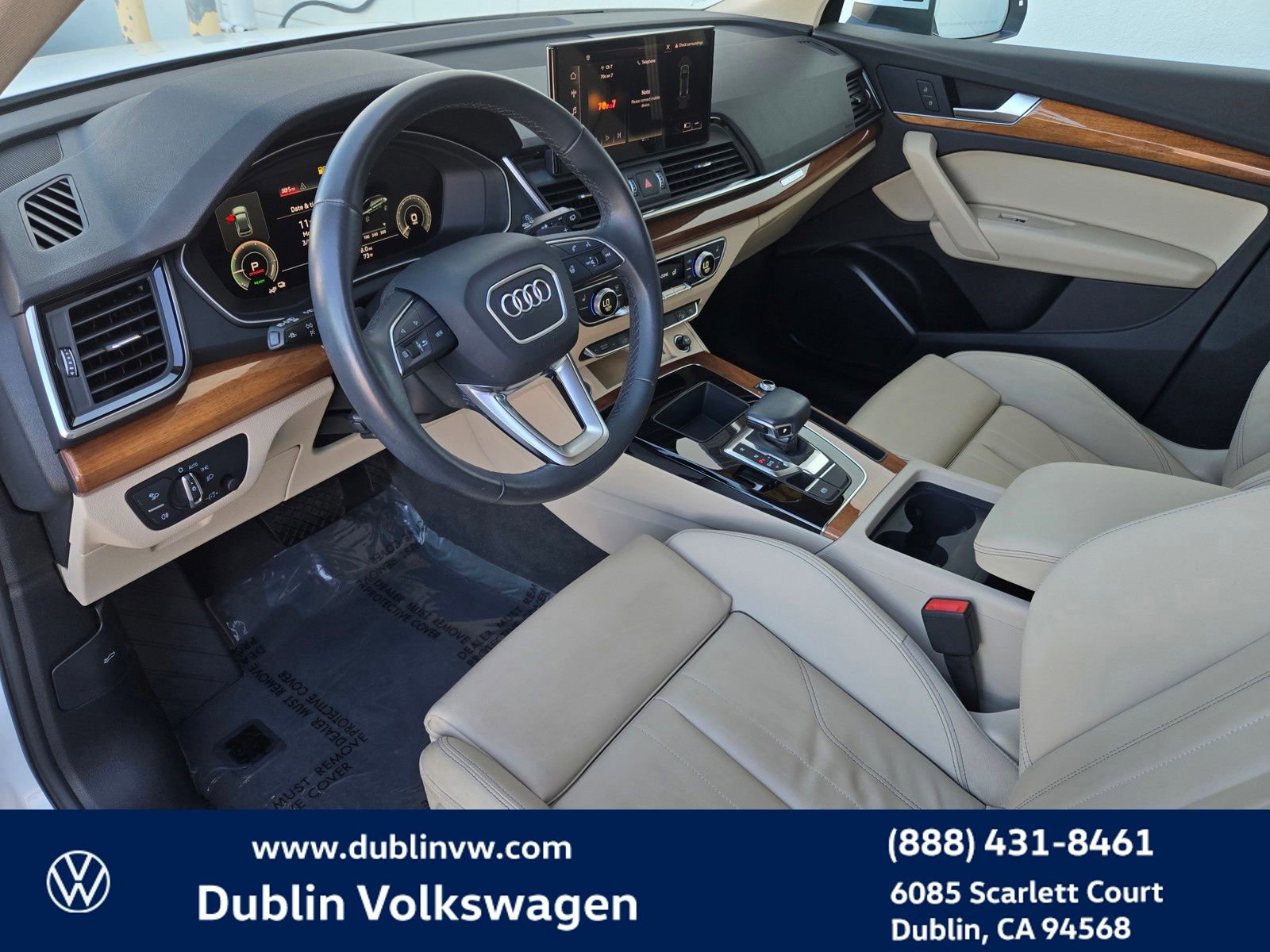 Used 2023 Audi Q5 e Premium w/ Convenience Package image 9