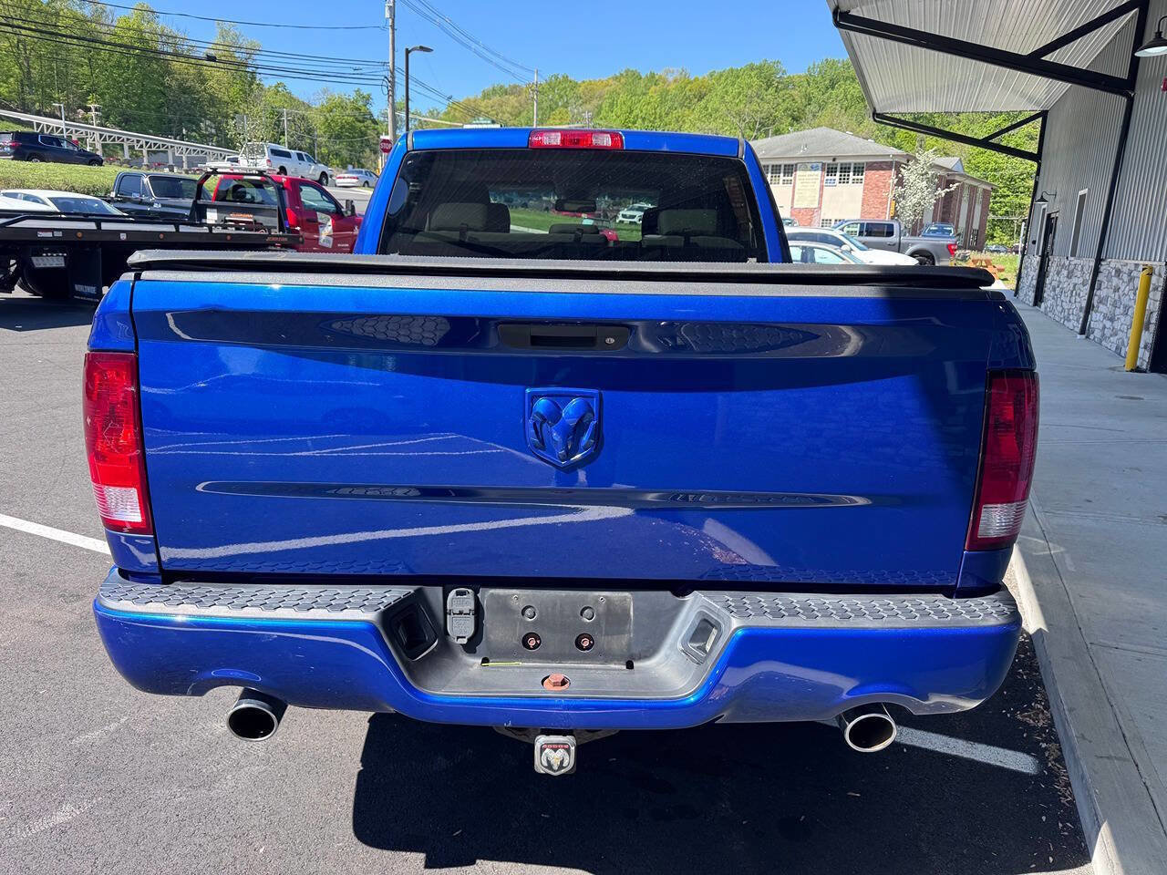 Used 2016 RAM 1500 Express w/ Popular Equipment Group AWD/4WD image 3