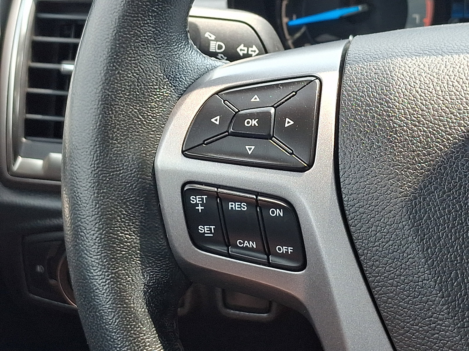 Used 2020 Ford Ranger XLT w/ Equipment Group 302A Luxury AWD/4WD image 20