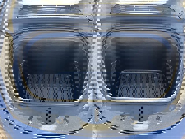 Used 2022 Tesla Model Y Long Range image 32