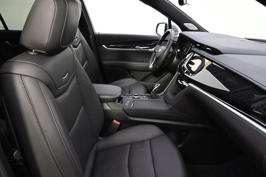 New 2025 Cadillac XT6 Premium Luxury w/ Technology Package image 16