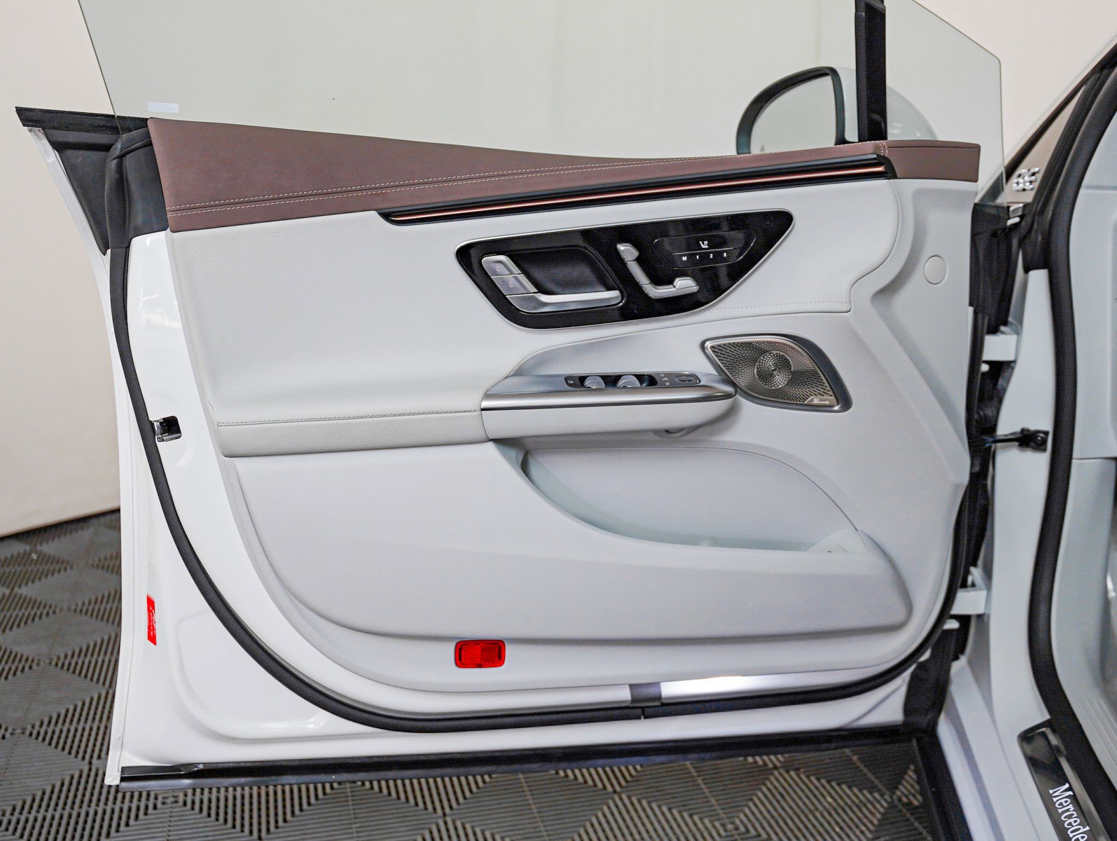 Certified 2023 Mercedes-Benz EQE 350+ Sedan image 23