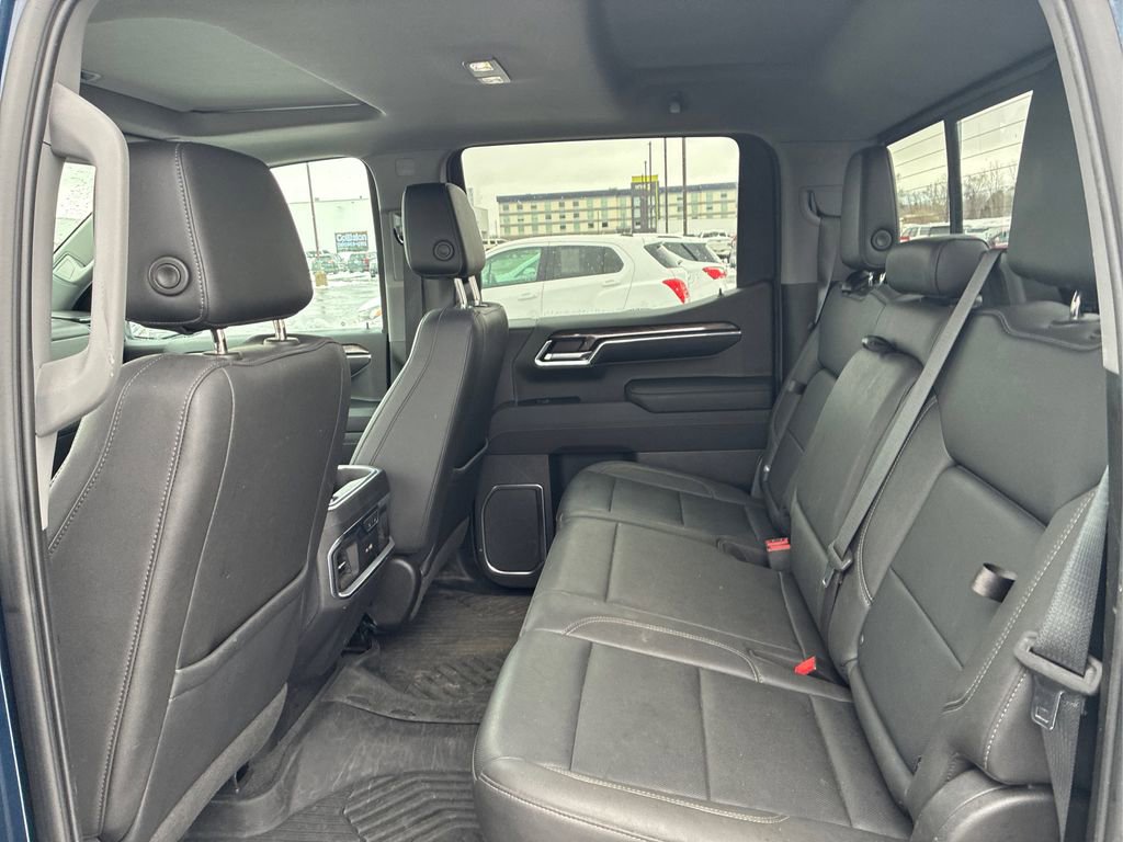 Used 2023 Chevrolet Silverado 1500 LTZ AWD/4WD image 21