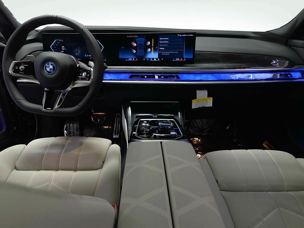 New 2026 BMW 750e xDrive AWD/4WD image 13