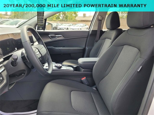 New 2026 Kia Sportage LX image 8