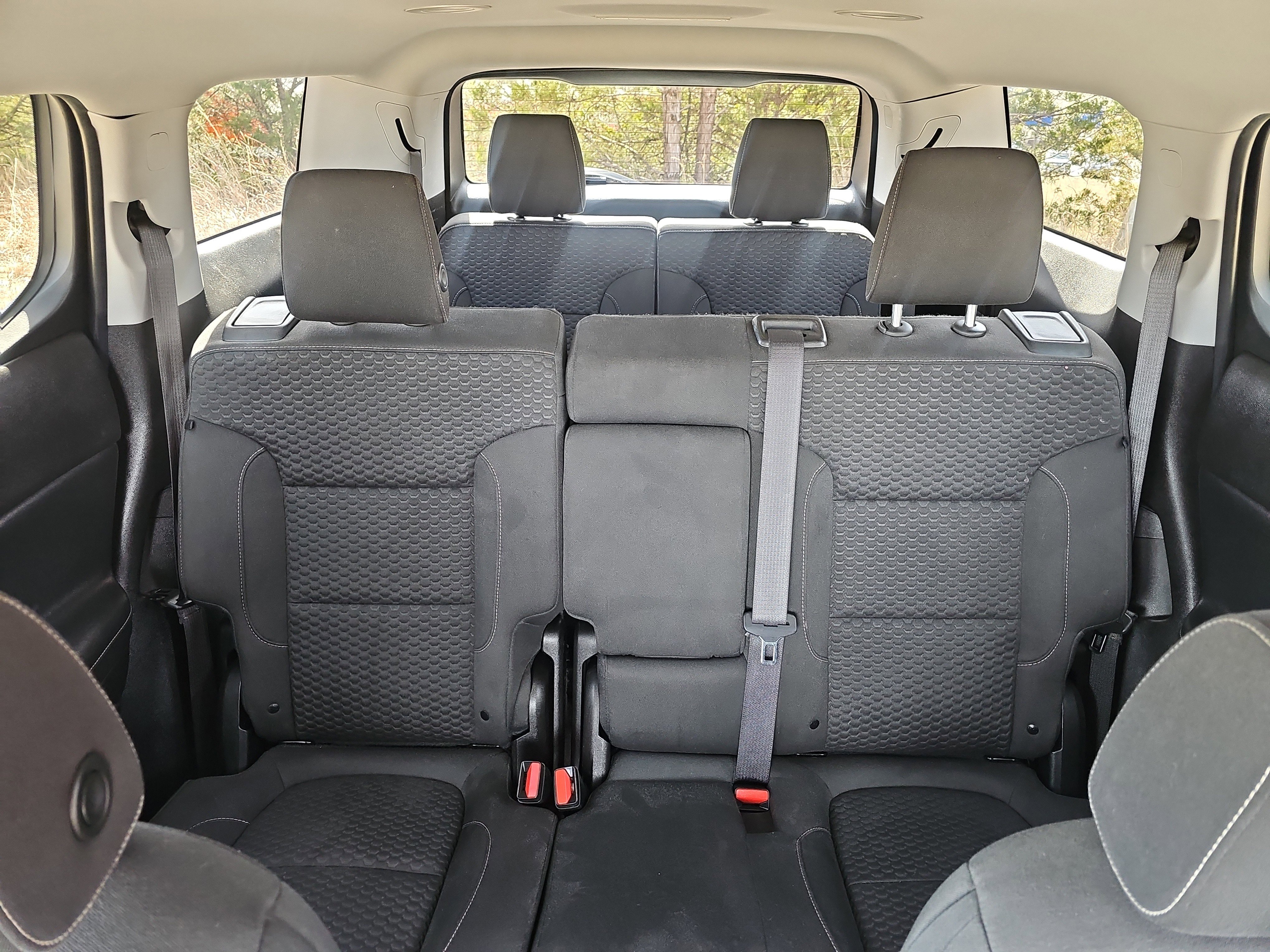 Used 2019 GMC Acadia SLE image 20