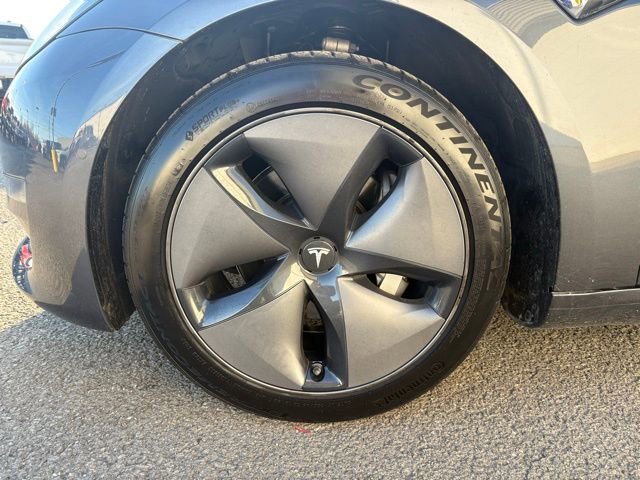 Used 2018 Tesla Model 3 Long Range image 13