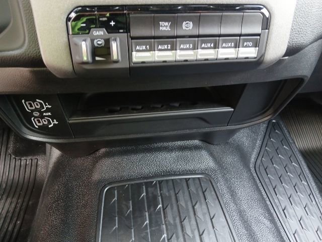 New 2026 RAM 4500 Tradesman w/ Chrome Appearance Group AWD/4WD image 39