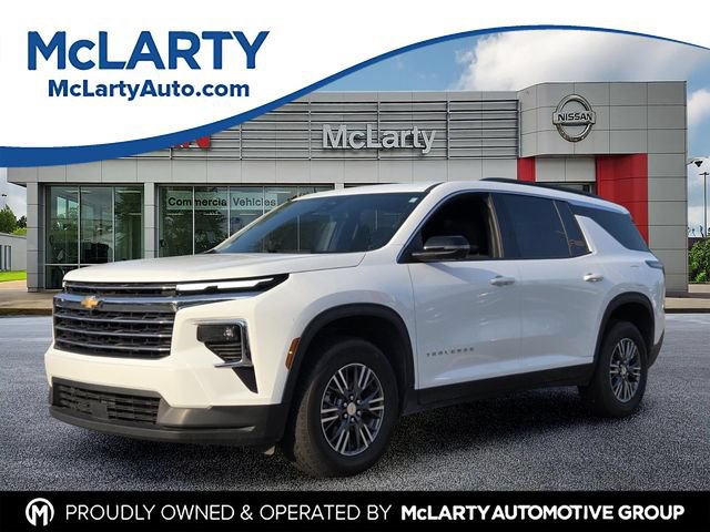 Used 2024 Chevrolet Traverse LT