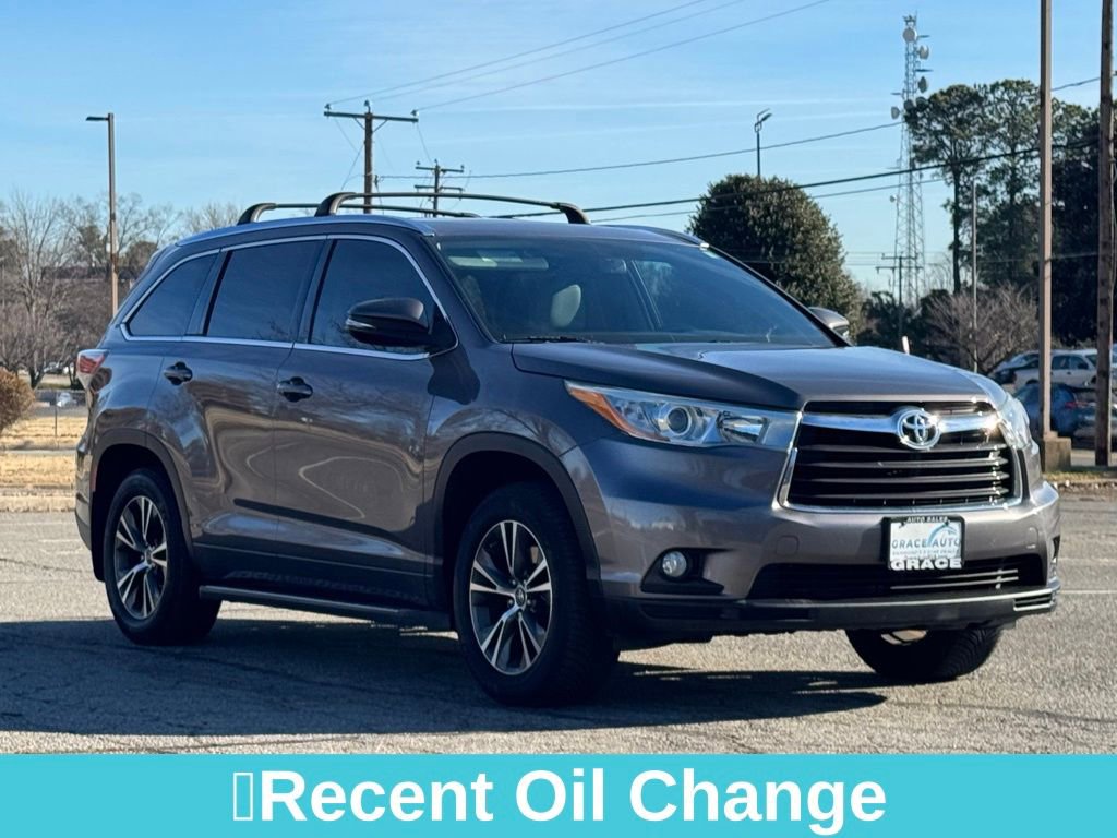 Used 2016 Toyota Highlander XLE image 12
