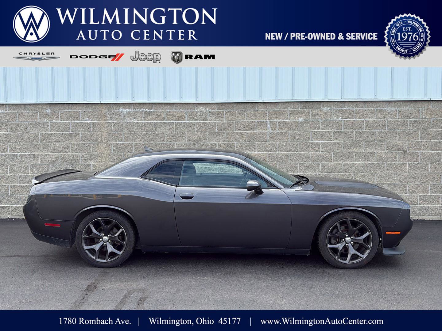 Used 2019 Dodge Challenger R/T w/ Cold Weather Group RWD image 1