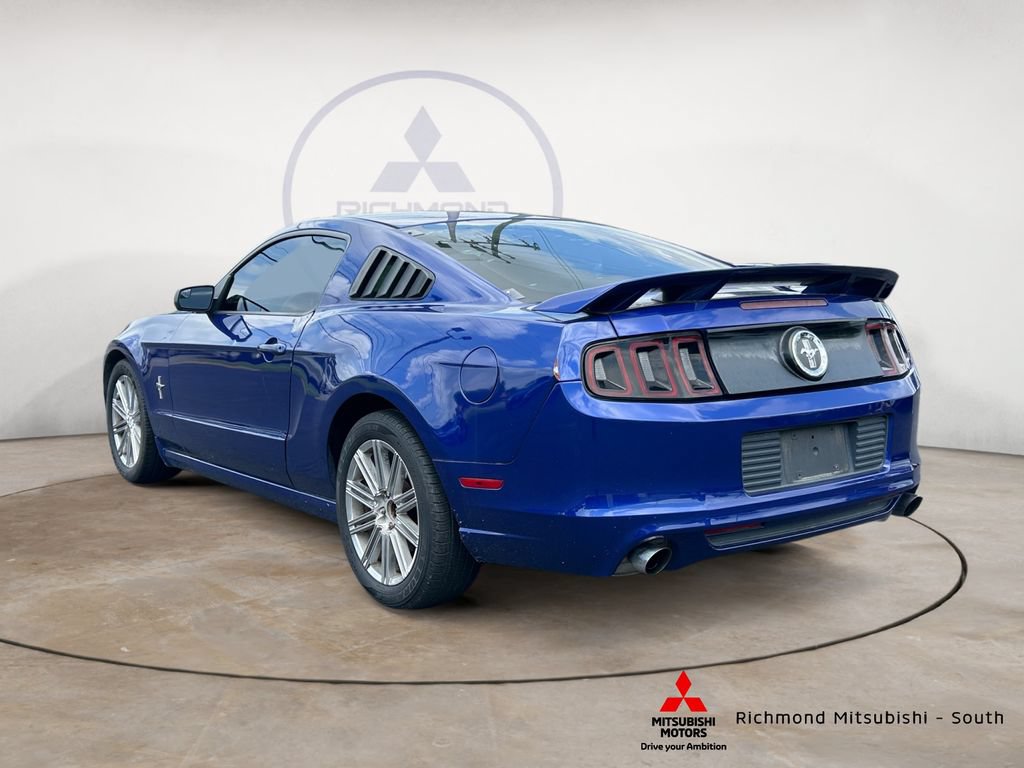 Used 2013 Ford Mustang Coupe RWD image 5