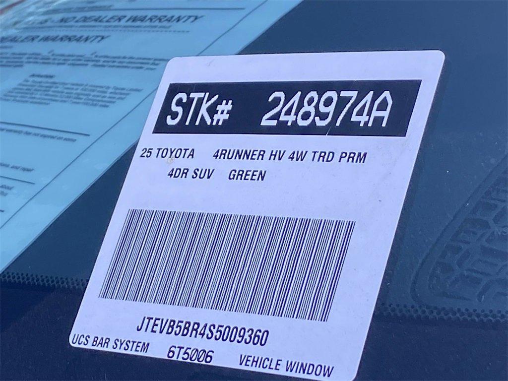 Certified 2025 Toyota 4Runner TRD Off-Road Premium image 36