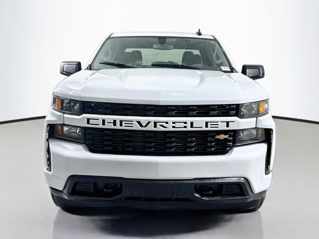 Used 2022 Chevrolet Silverado 1500 Custom RWD image 2