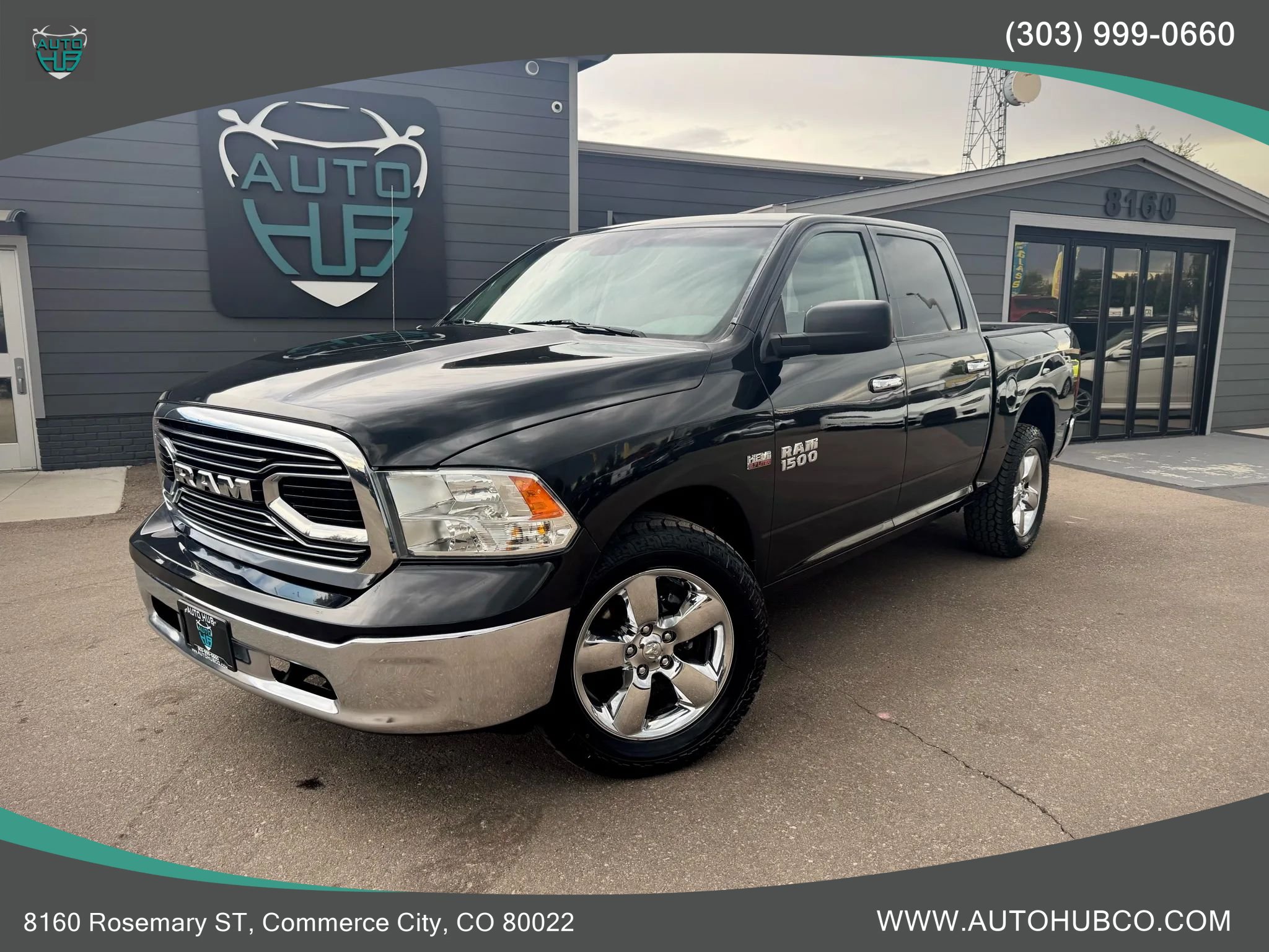 Used 2017 RAM 1500 Classic SLT AWD/4WD image 1