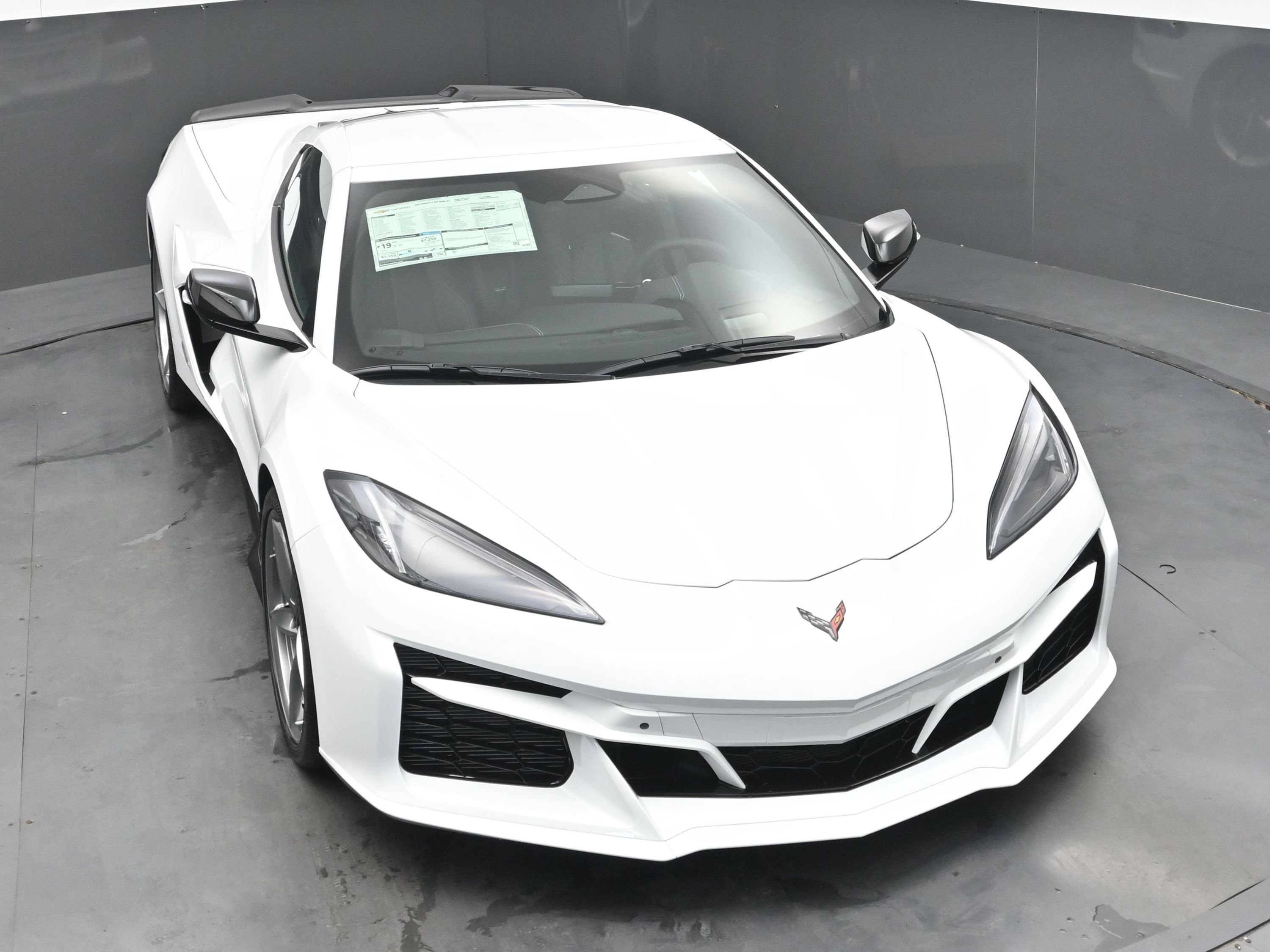 New 2025 Chevrolet Corvette E-Ray image 31