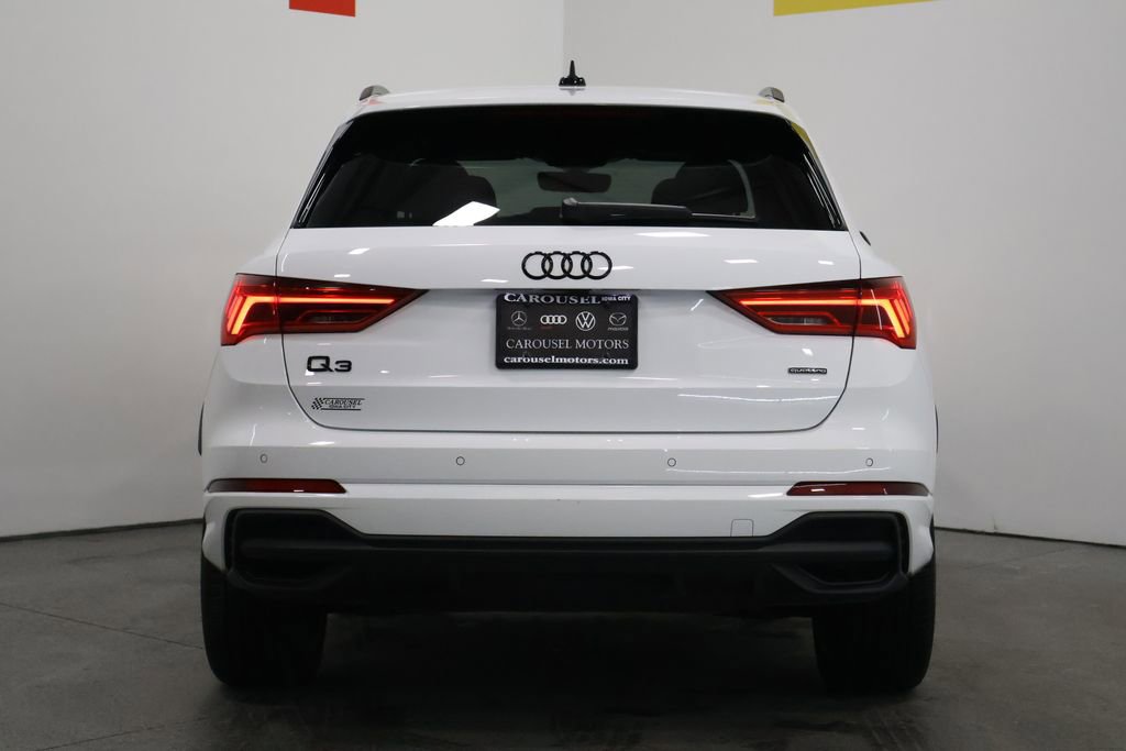 Used 2024 Audi Q3 2.0T Premium Plus w/ Premium Plus Package image 11
