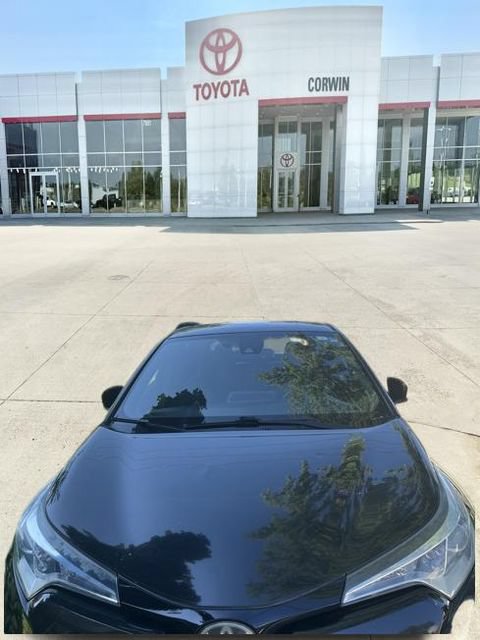 Used 2018 Toyota C-HR XLE FWD image 37
