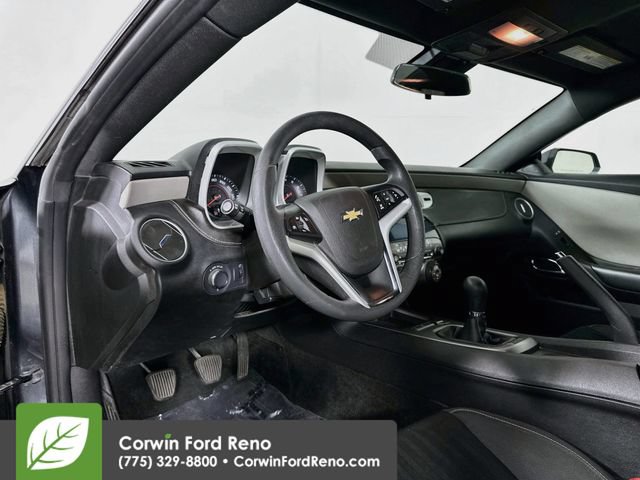 Used 2015 Chevrolet Camaro LS RWD image 9