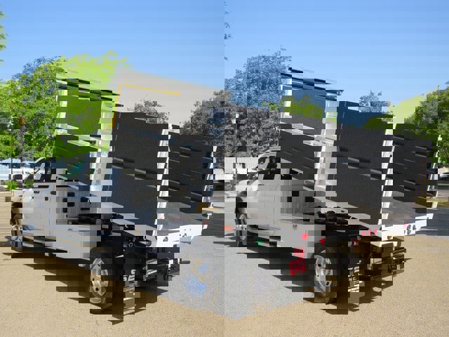 New 2023 RAM 5500 Tradesman w/ Chrome Appearance Group image 2