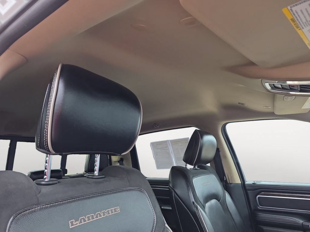 Used 2019 RAM 1500 Laramie AWD/4WD image 11