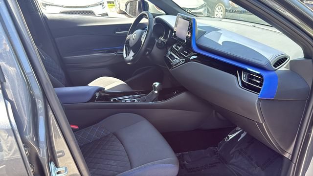Used 2022 Toyota C-HR XLE FWD image 12