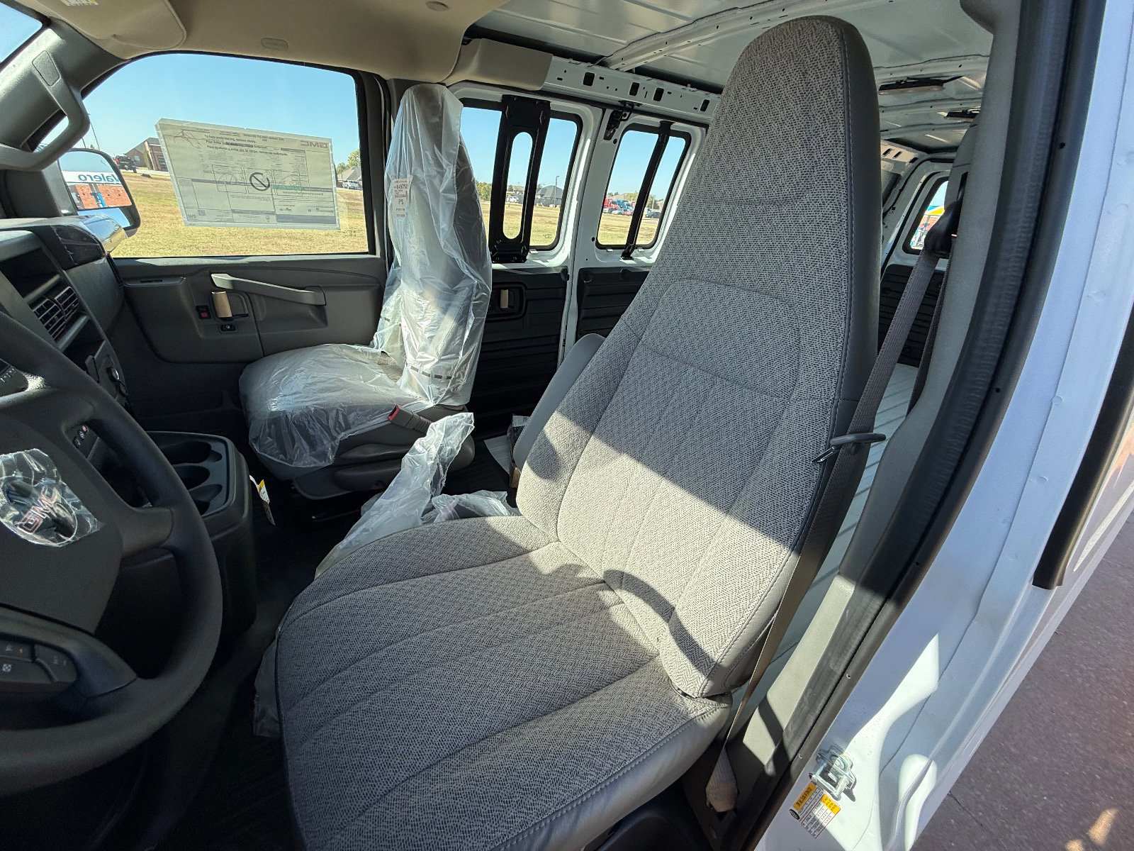 New 2025 GMC Savana 2500 Extended w/ Driver Convenience Package image 10
