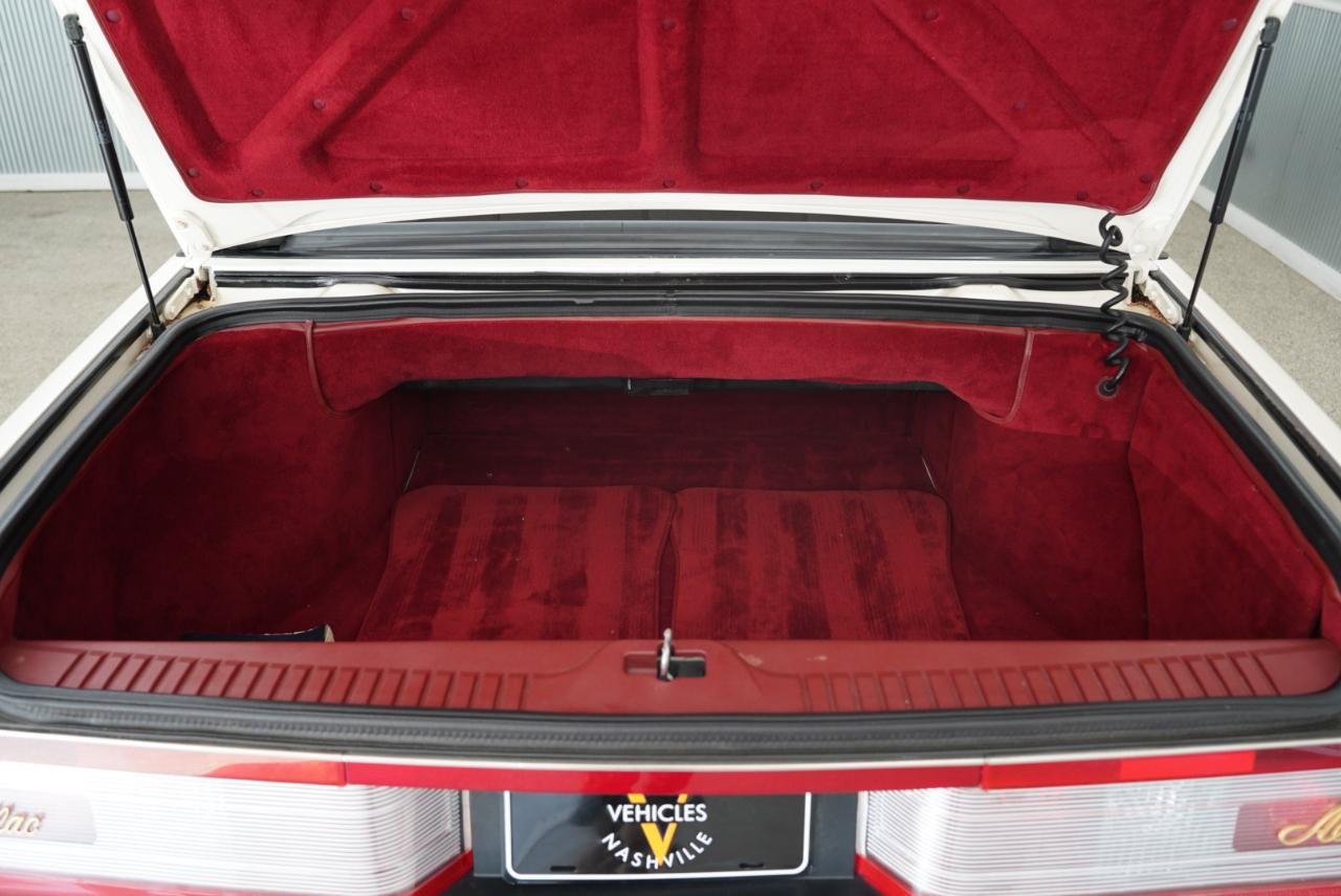 Used 1993 Cadillac Allante FWD image 30