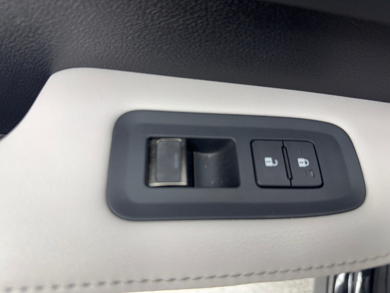 Used 2024 Lexus RX 350 Premium w/ Convenience Package FWD image 43