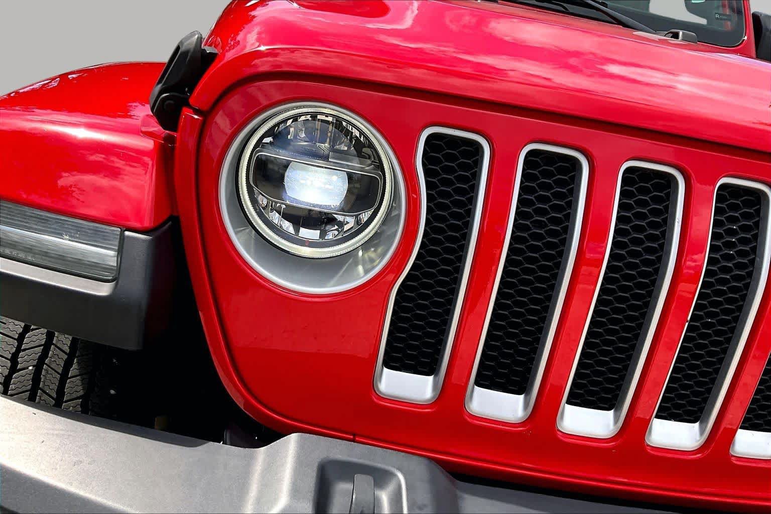 Used 2021 Jeep Wrangler Unlimited Sahara AWD/4WD image 27