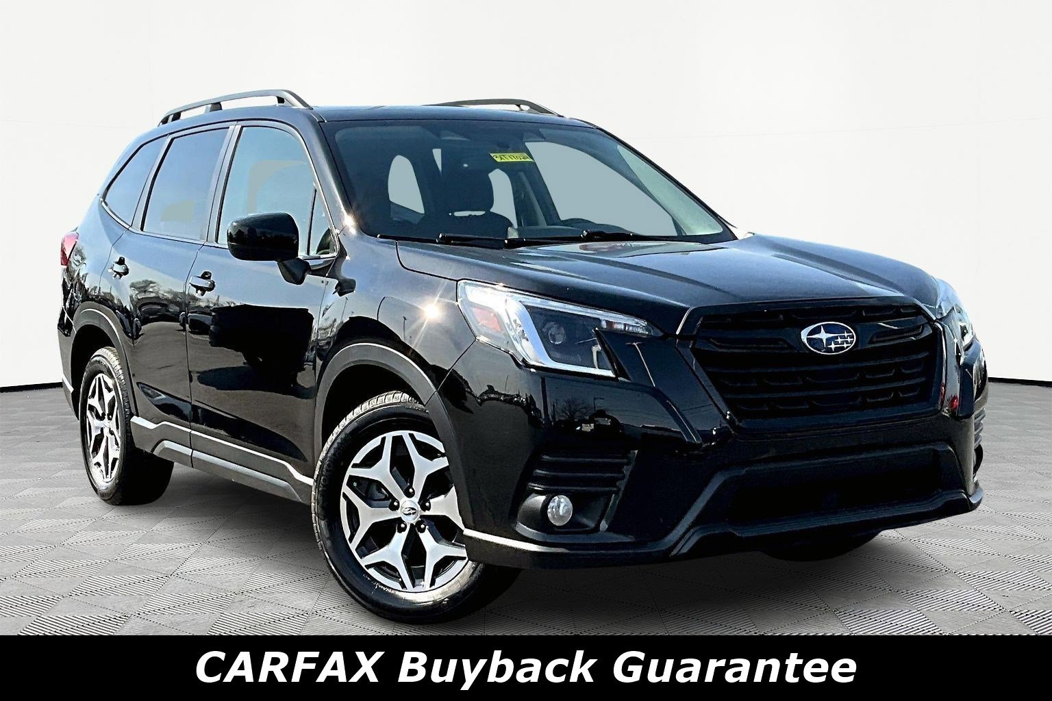 Used 2023 Subaru Forester Premium image 3